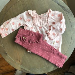 12 month girls Hust and Claire (European) set